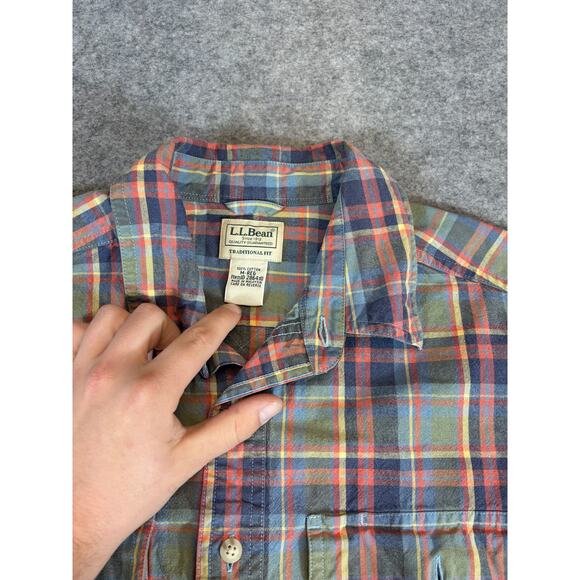 LL Bean Button Up Shirt Mens Medium Green Plaid Traditional Fit Workwear Western - Picture 5 of 6